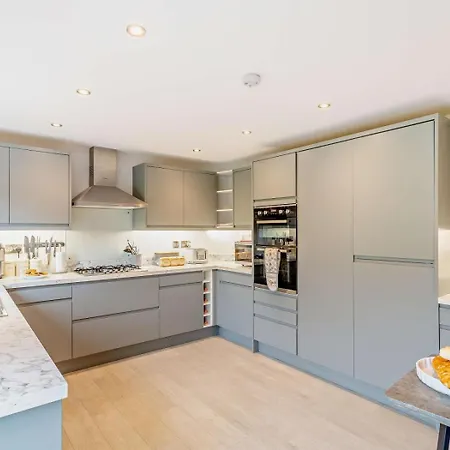 펜션 3 Bed In Harrogate Oc-93305 *